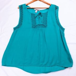 ⬇️$14 Forever 21 sleeveless high-low teal shirt L